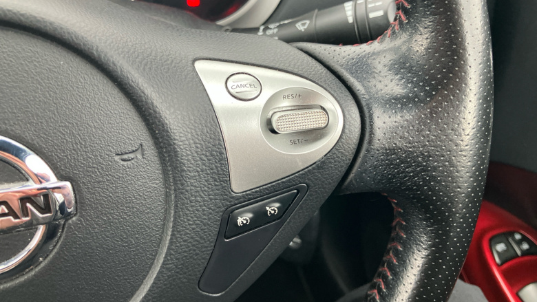 Nissan Juke 1.5 dCi Acenta Premium 5dr Diesel Hatchback